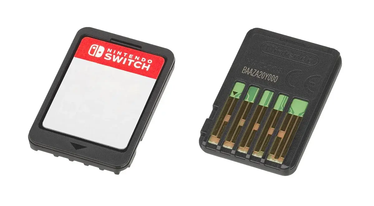 Two Nintendo Switch game cards shown front and back on a white background.